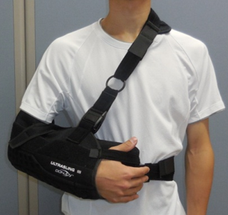 肩の脱臼の手術後の装具
